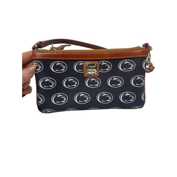 Dooney & Bourke Penn State Slim Wristlet Bag Clutch PERFECT! - Picture 2 of 10